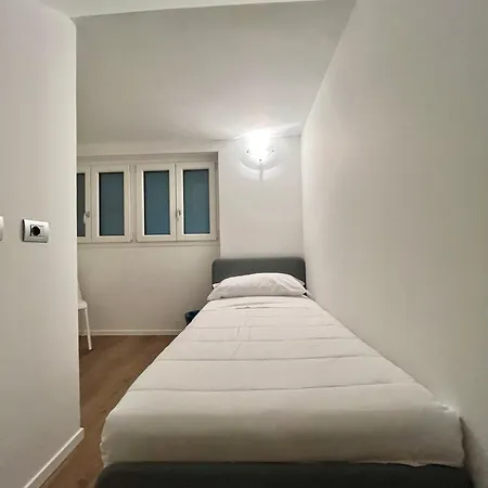 Central Side Apartment-2